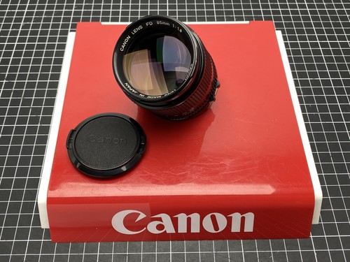 Canon 85mm 8 - f/1,8, ✅